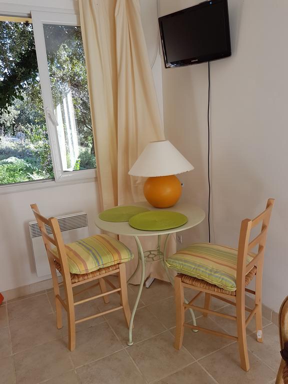 Mas De Courreges Hotel Saint-Hippolyte-du-Fort Esterno foto